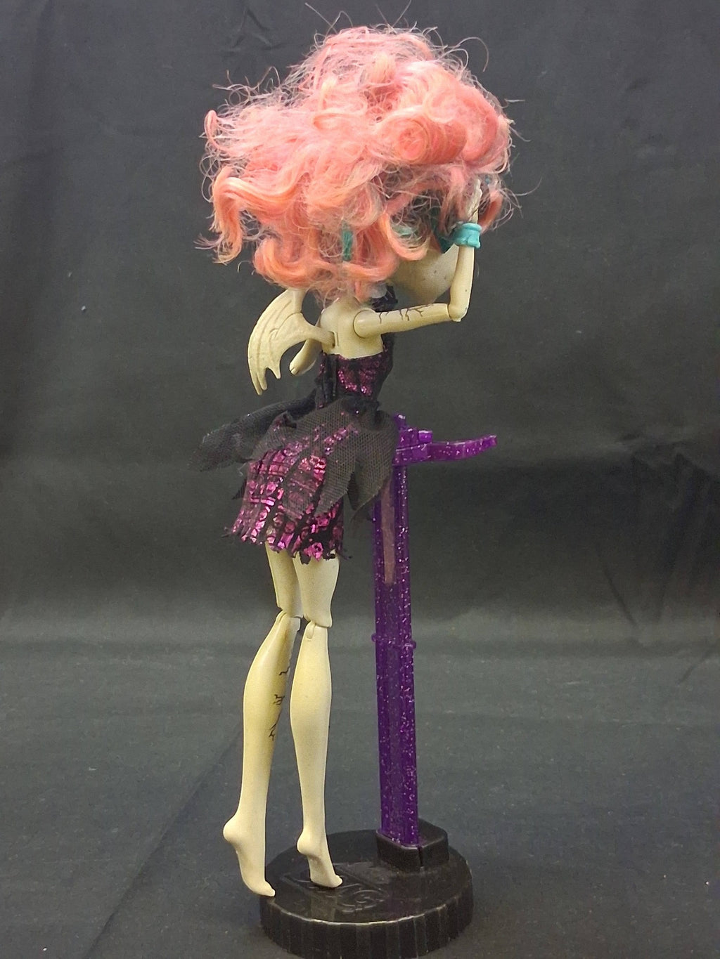 Monster High Zombie Shake Rochelle Goyle Doll "Original Line"