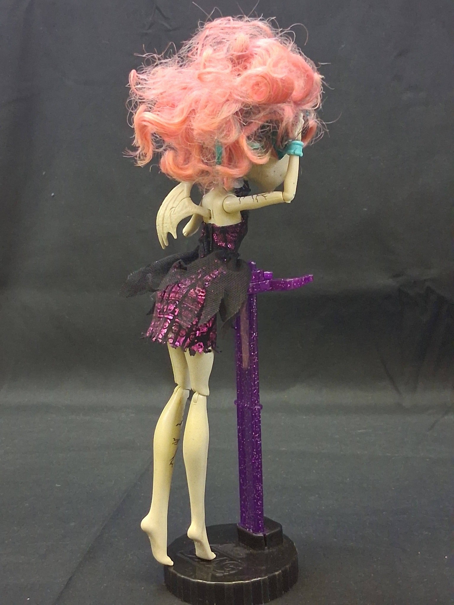 Monster High Zombie Shake Rochelle Goyle Doll "Original Line"