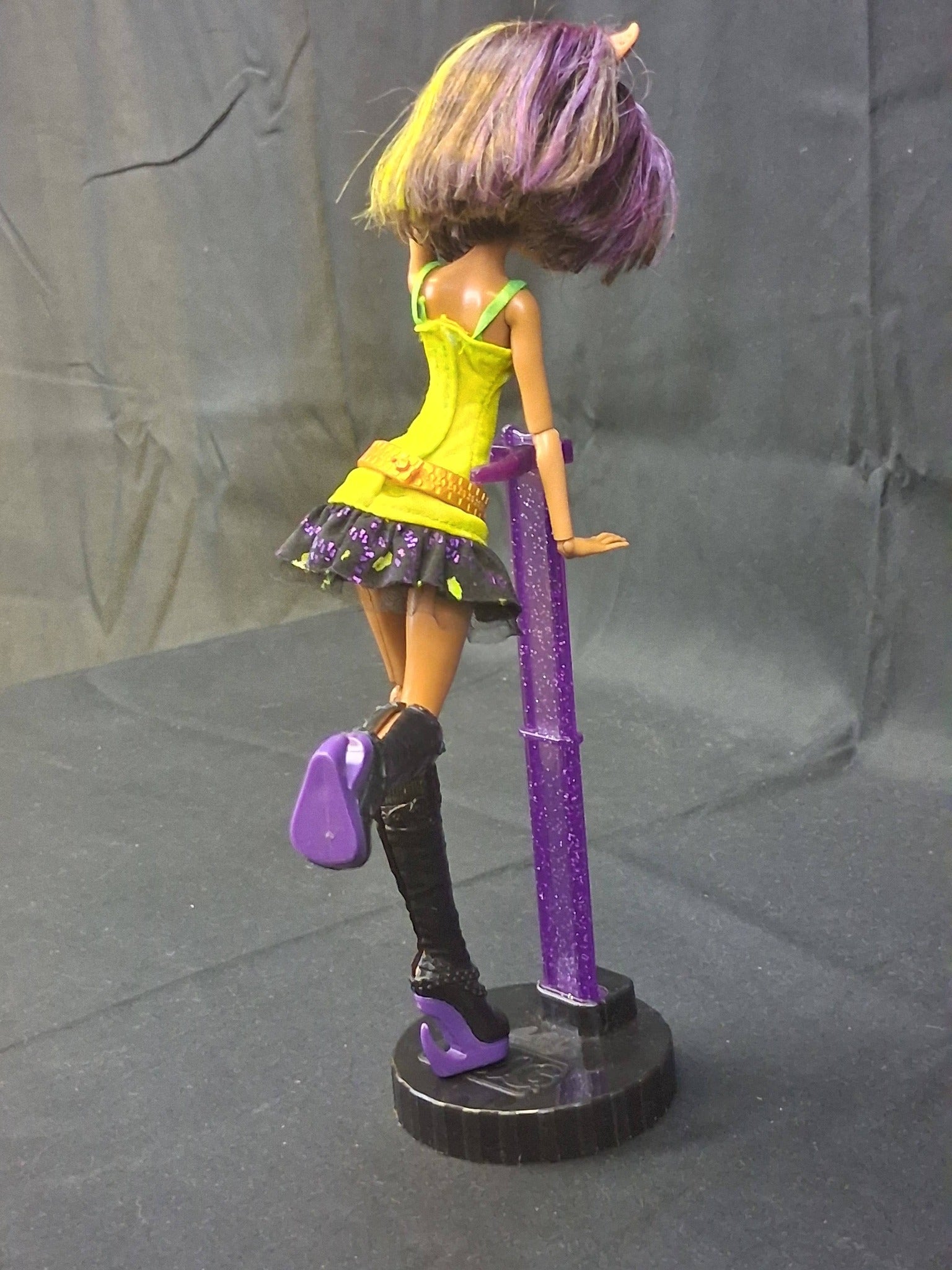 Monster High Clawdeen Wolf – New Scaremester (2013) by Mattel