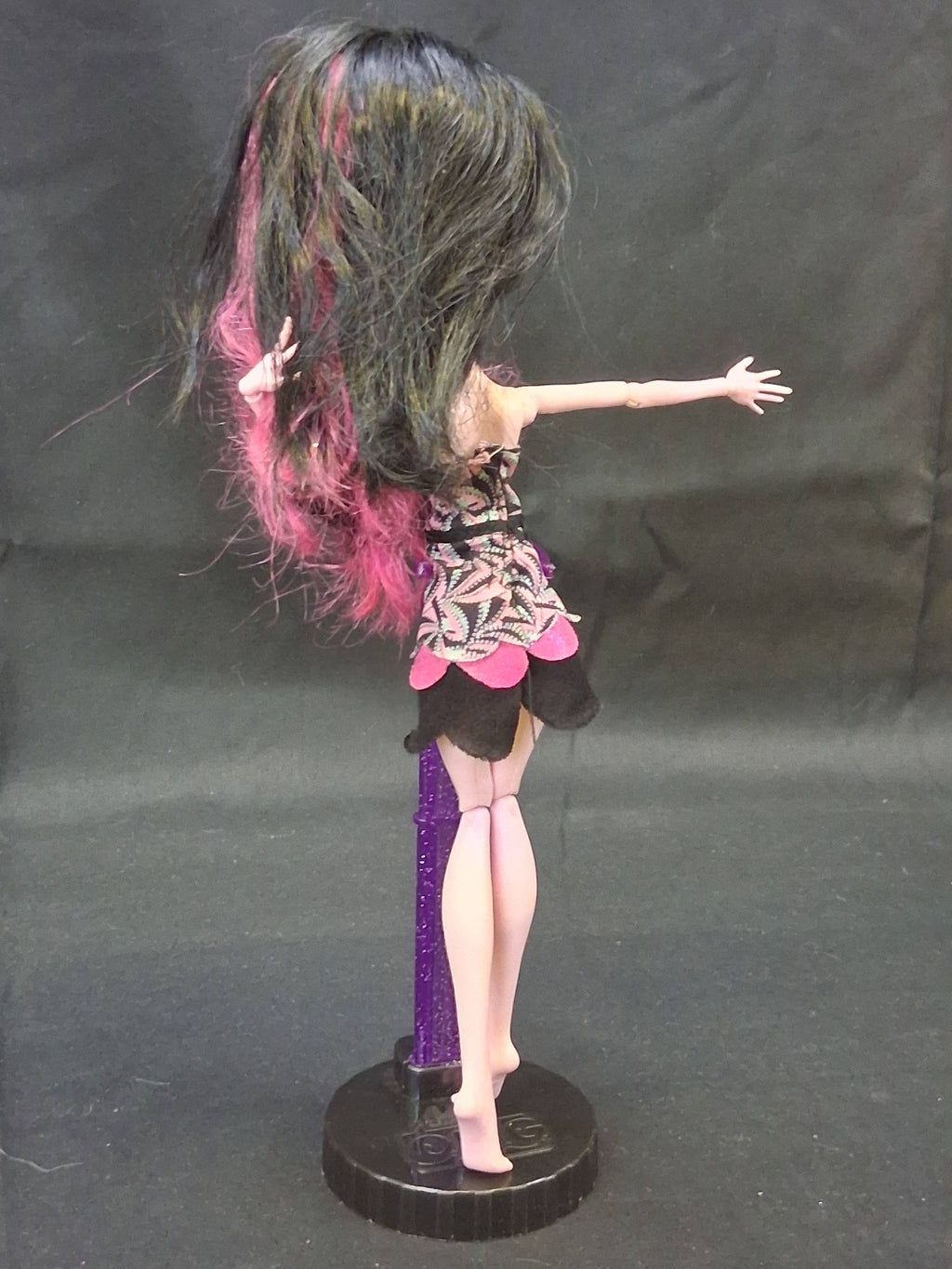 Monster High Draculaura Fashion Doll – 2010 Original (G1)
