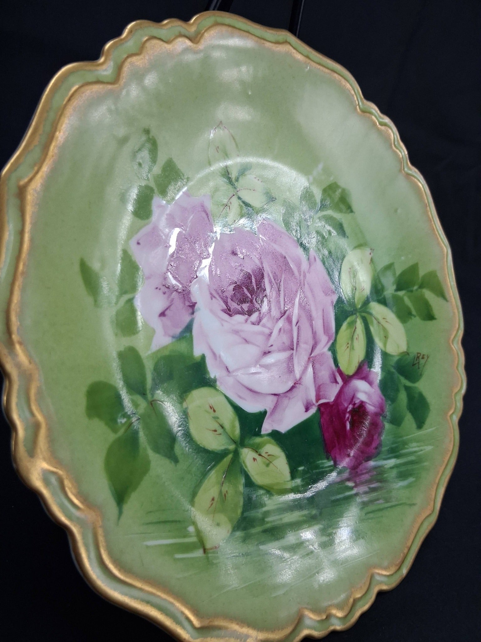 REY Signed Japanese Porcelain Pink Rose Plate – Scalloped Gold Rim (c. 1950s–1960s)