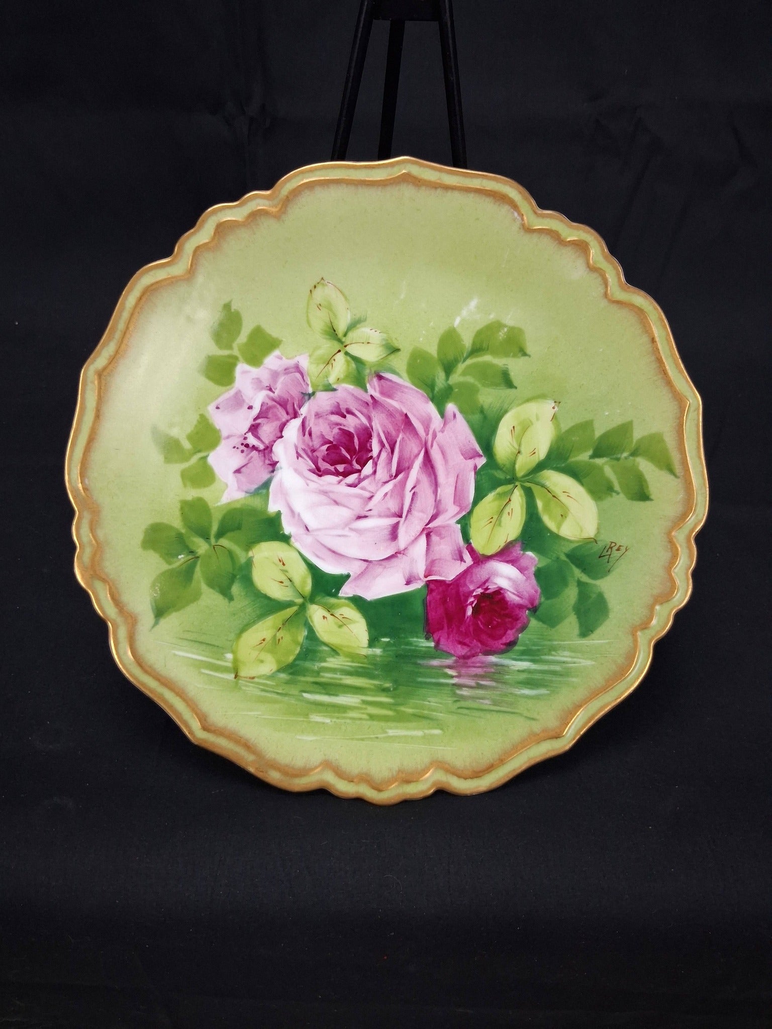 REY Signed Japanese Porcelain Pink Rose Plate – Scalloped Gold Rim (c. 1950s–1960s)