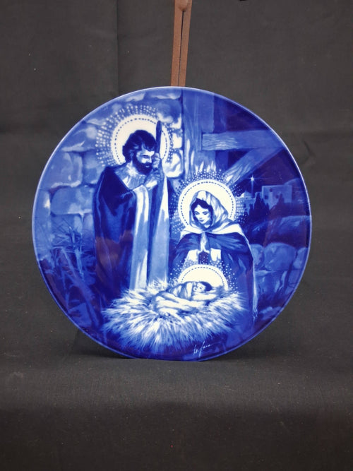 Avon “The Holy Family” Christmas Collector’s Plate – Blue & White Porcelain (1991)