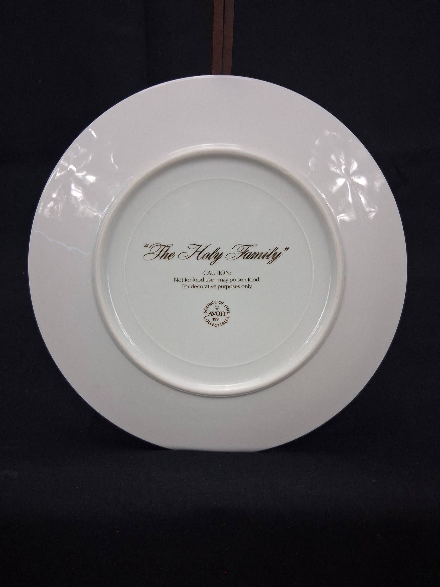 Avon “The Holy Family” Christmas Collector’s Plate – Blue & White Porcelain (1991)