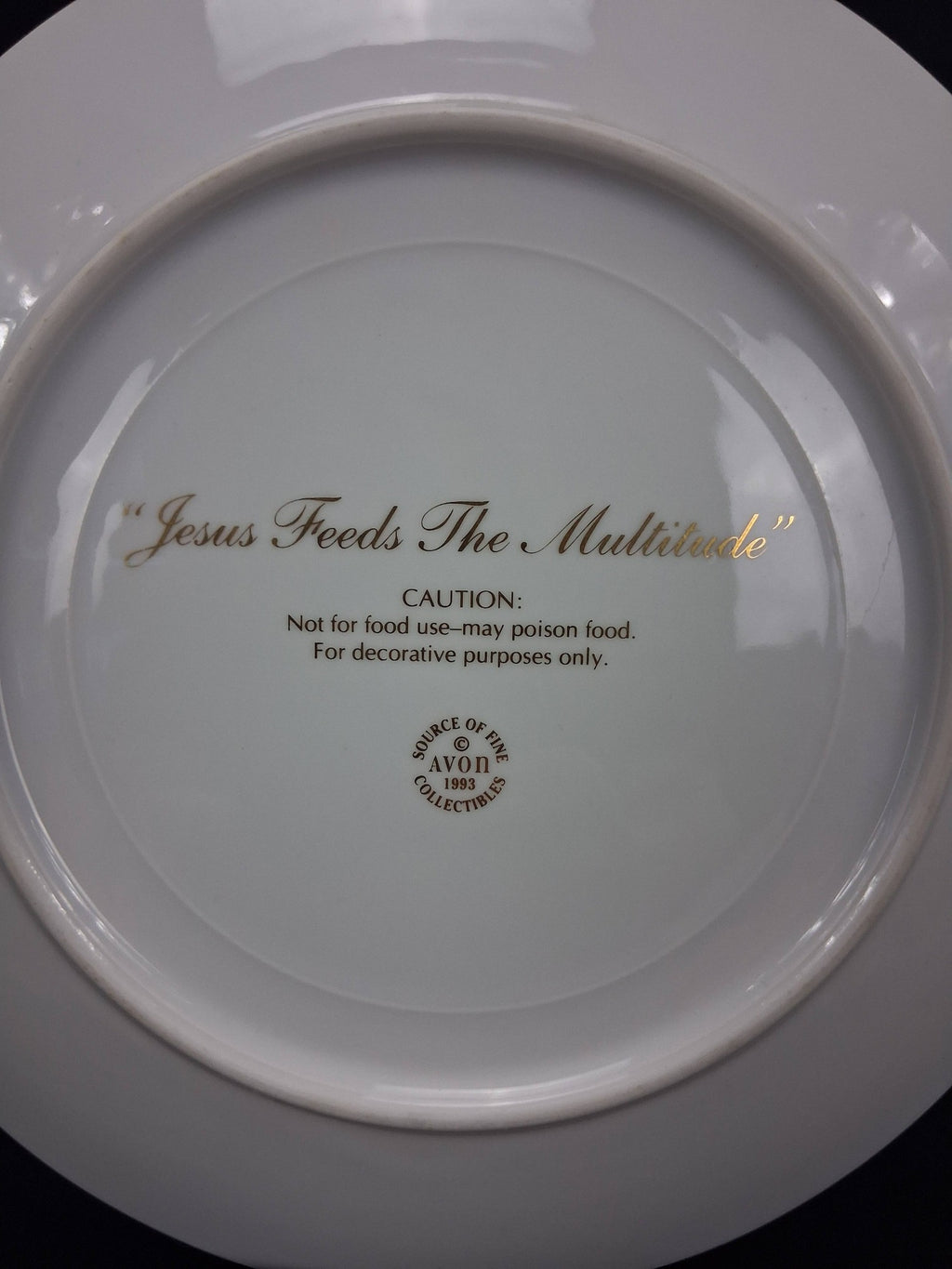 Avon “Jesus Feeds the Multitude” Collector’s Plate – Blue & White Porcelain (1993)