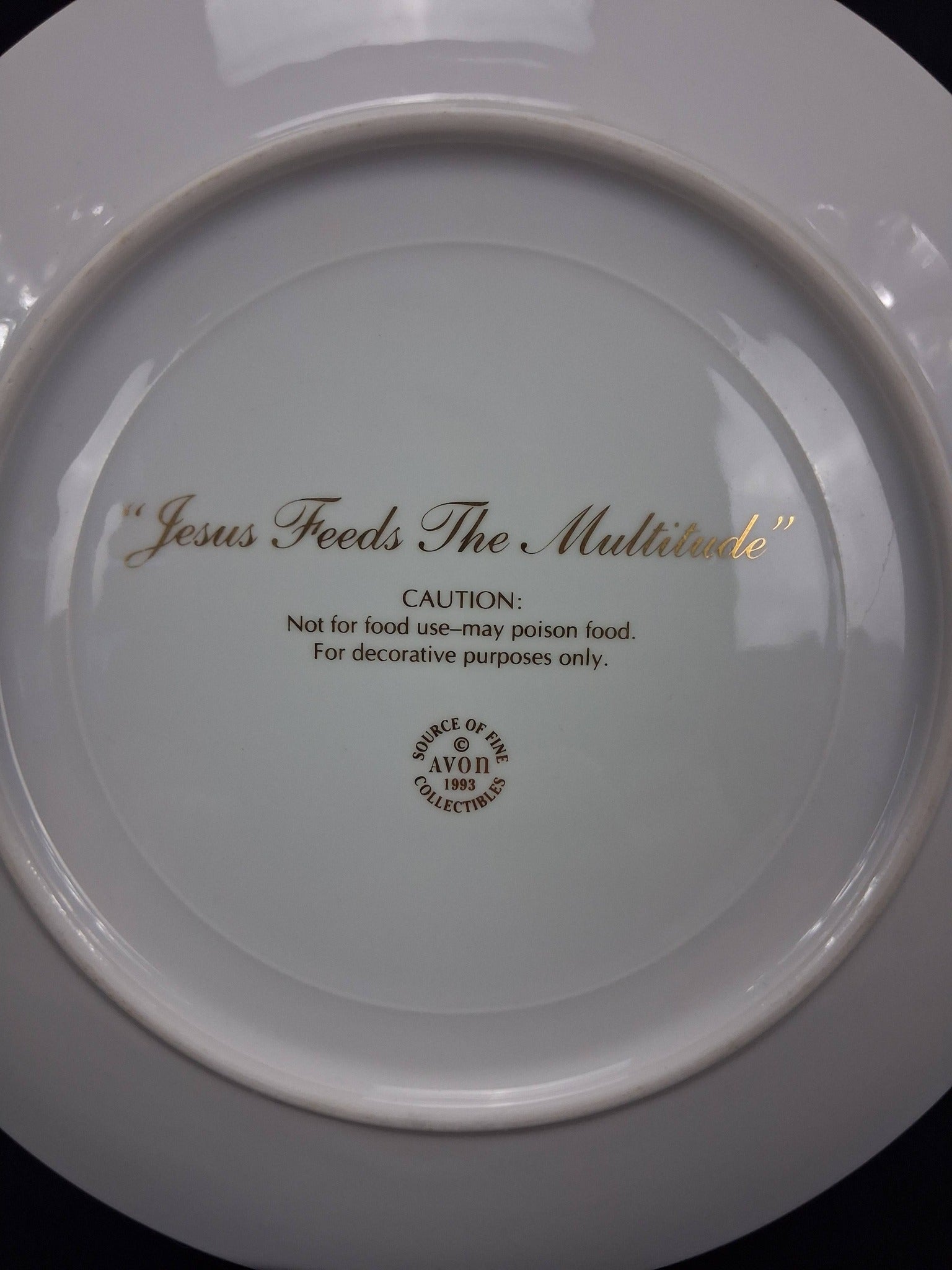 Avon “Jesus Feeds the Multitude” Collector’s Plate – Blue & White Porcelain (1993)