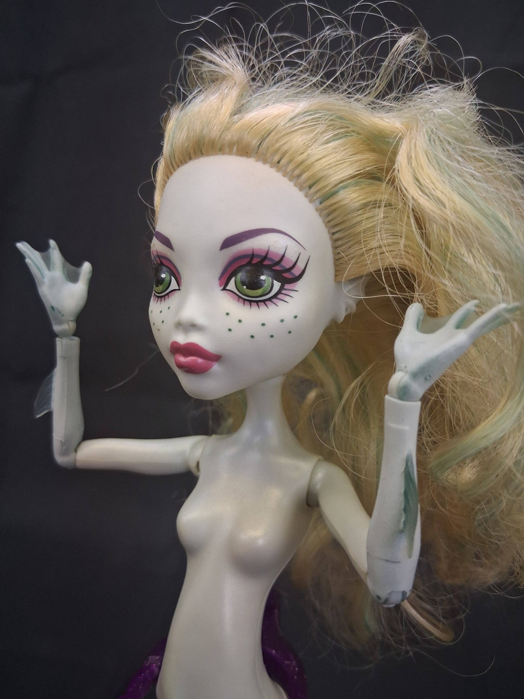 Monster High Lagoona Blue Fashion Doll – Dot Dead Gorgeous (Gen 1)