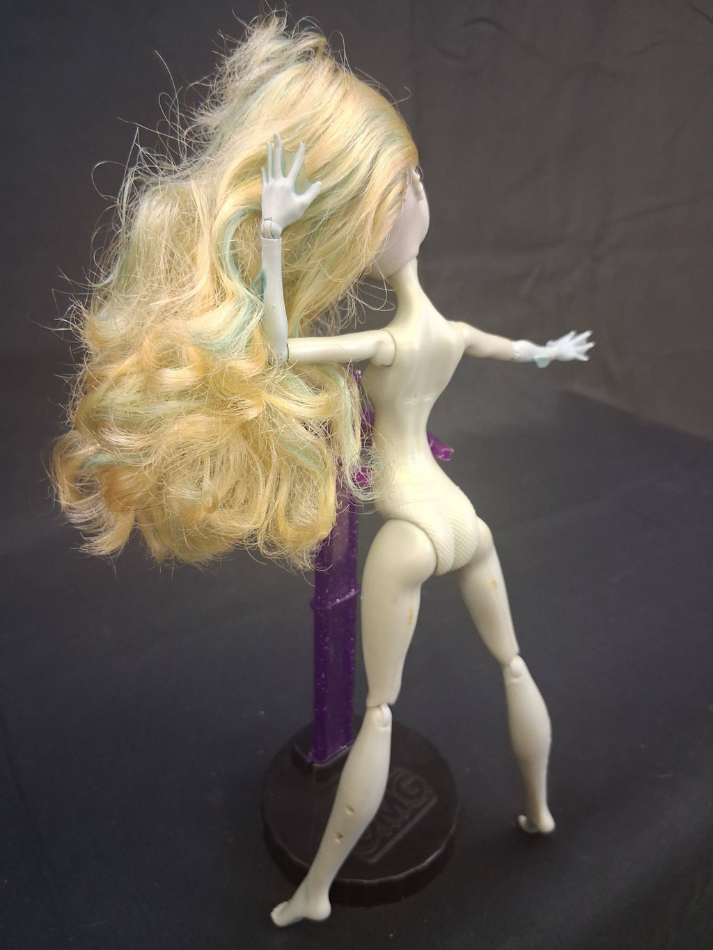 Monster High Lagoona Blue Fashion Doll – Dot Dead Gorgeous (Gen 1)