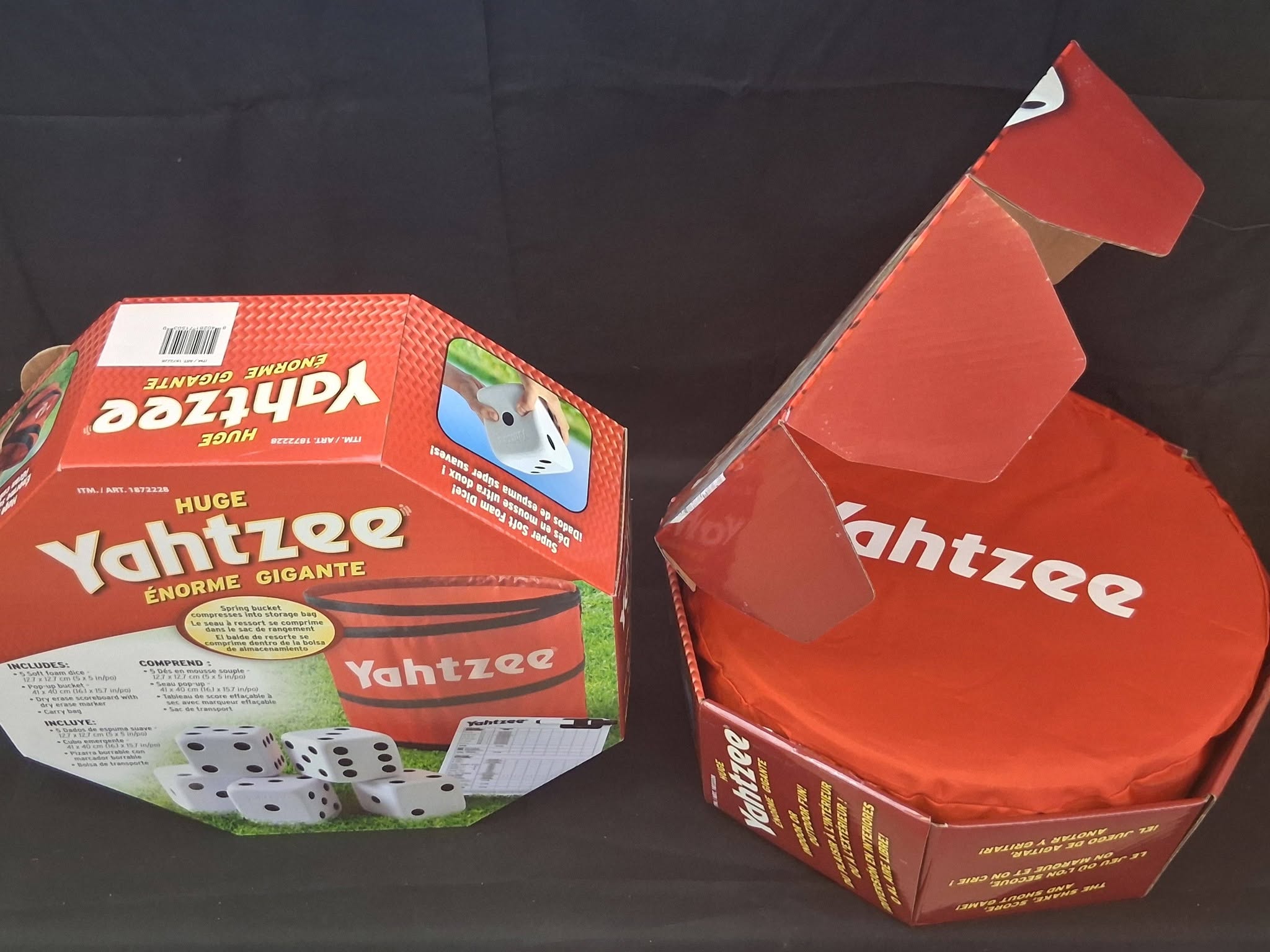 Huge Yahtzee Giant Outdoor Dice Game Set – Foam Dice, Bucket, Scoreboard, Carry Bag