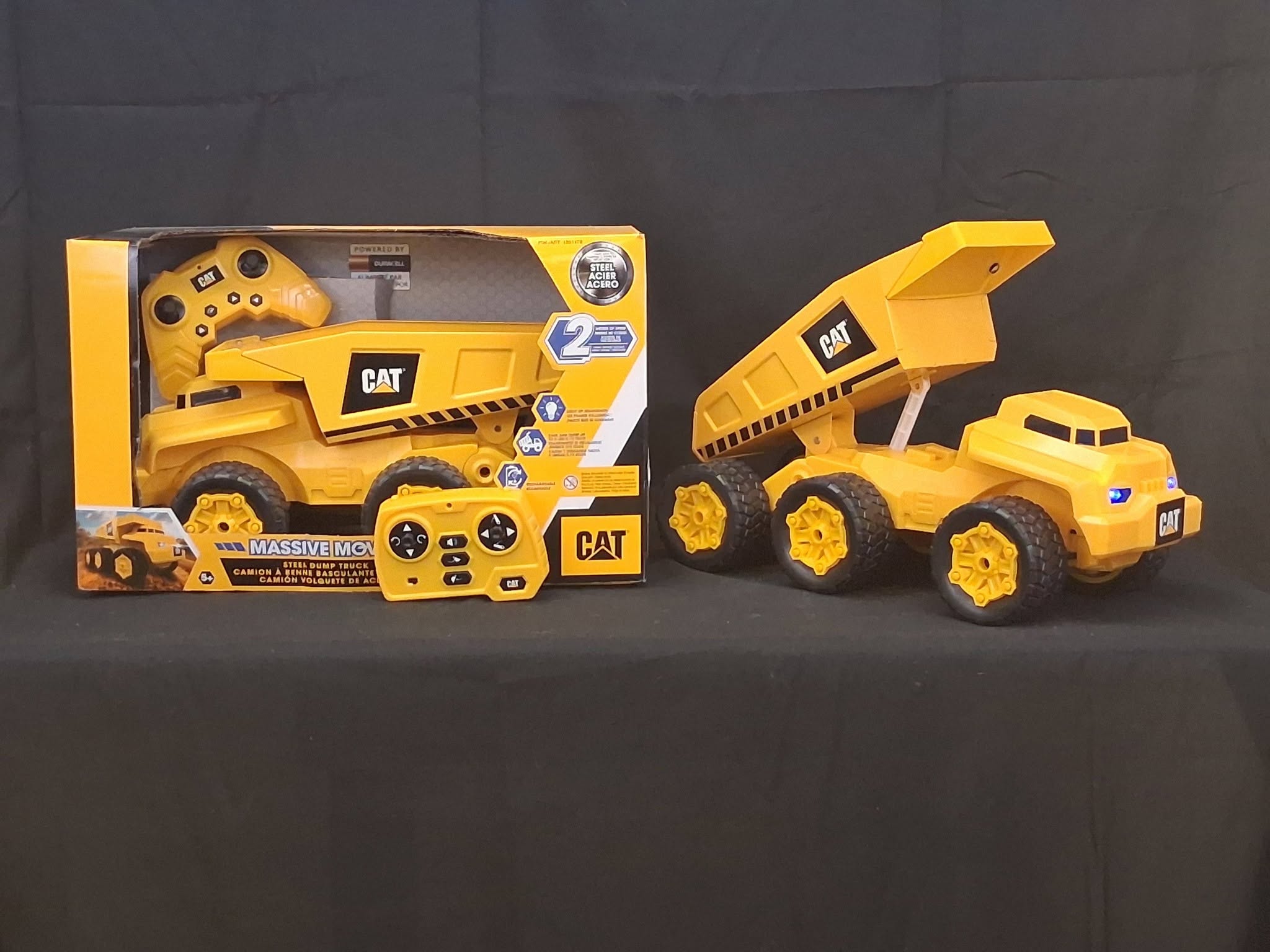 CAT Massive Mover Steel Dump Truck RC • Remote Control • Lights
