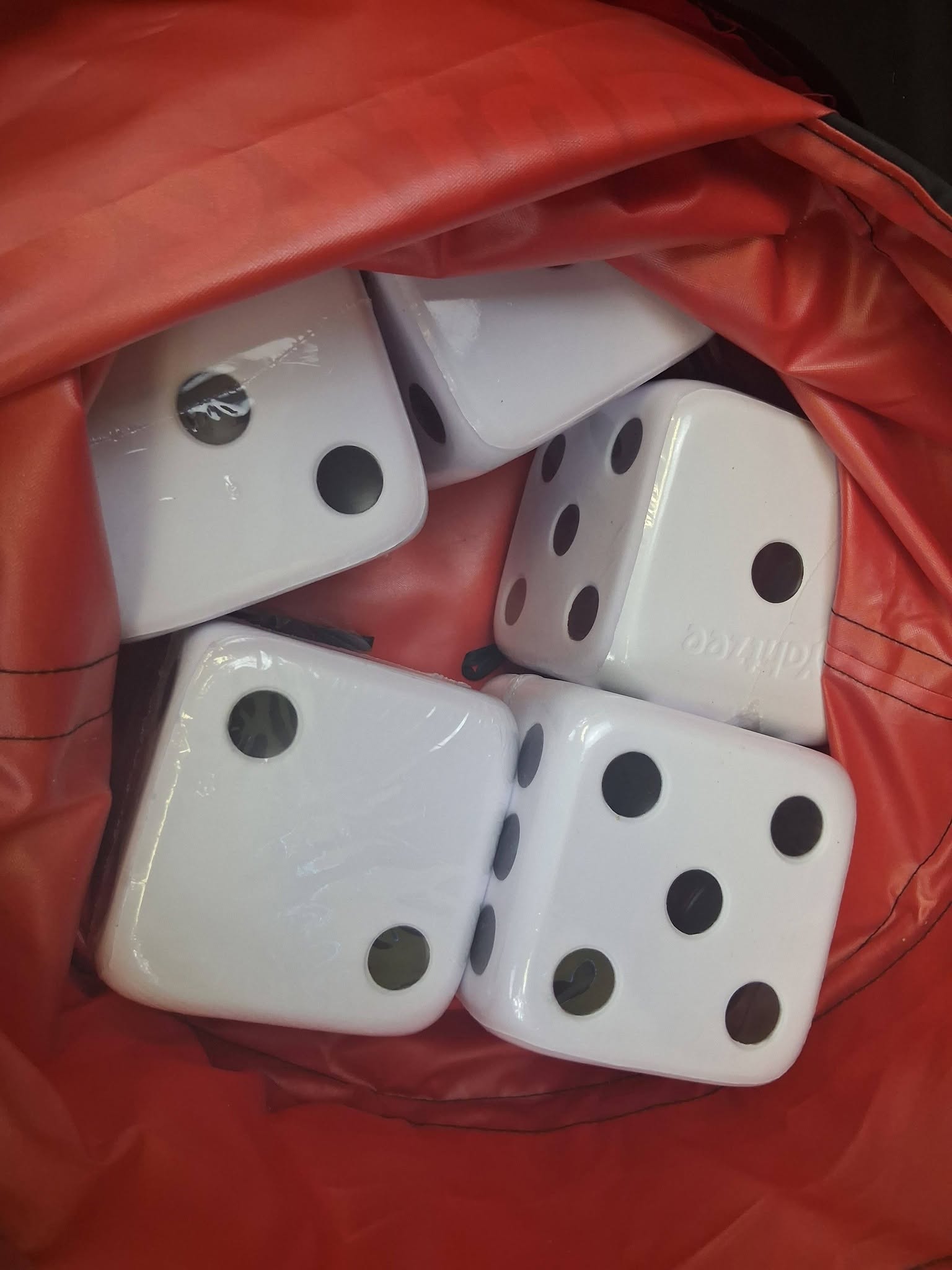 Huge Yahtzee Giant Outdoor Dice Game Set – Foam Dice, Bucket, Scoreboard, Carry Bag