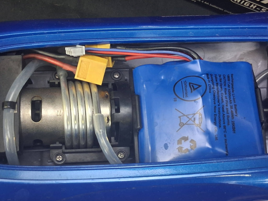 Wave Master High‑Speed RC Boat 17MPH 2.4G Self‑Righting Water‑Cooled Open Box